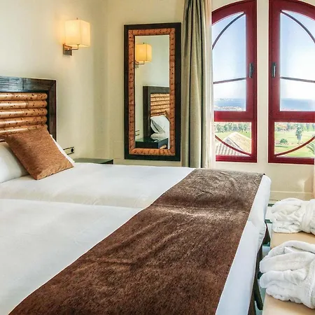 Maria 2 Bed With Jacuzzi فيلة أذيخي